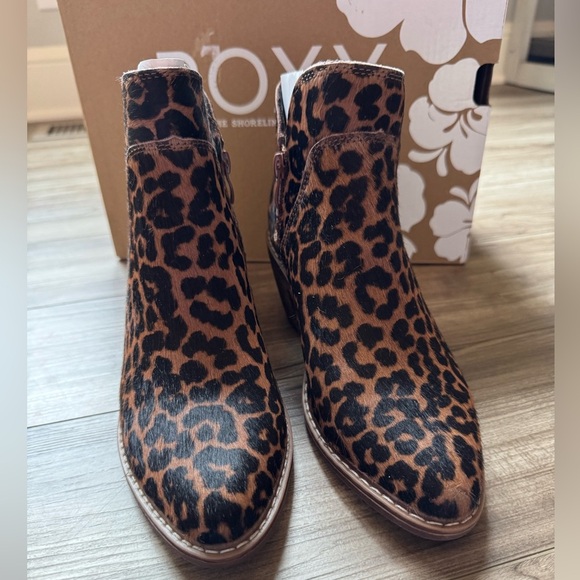 Roxy Cassidy leather ankle boot NEW Cheetah print Sz 6 - Picture 1 of 10